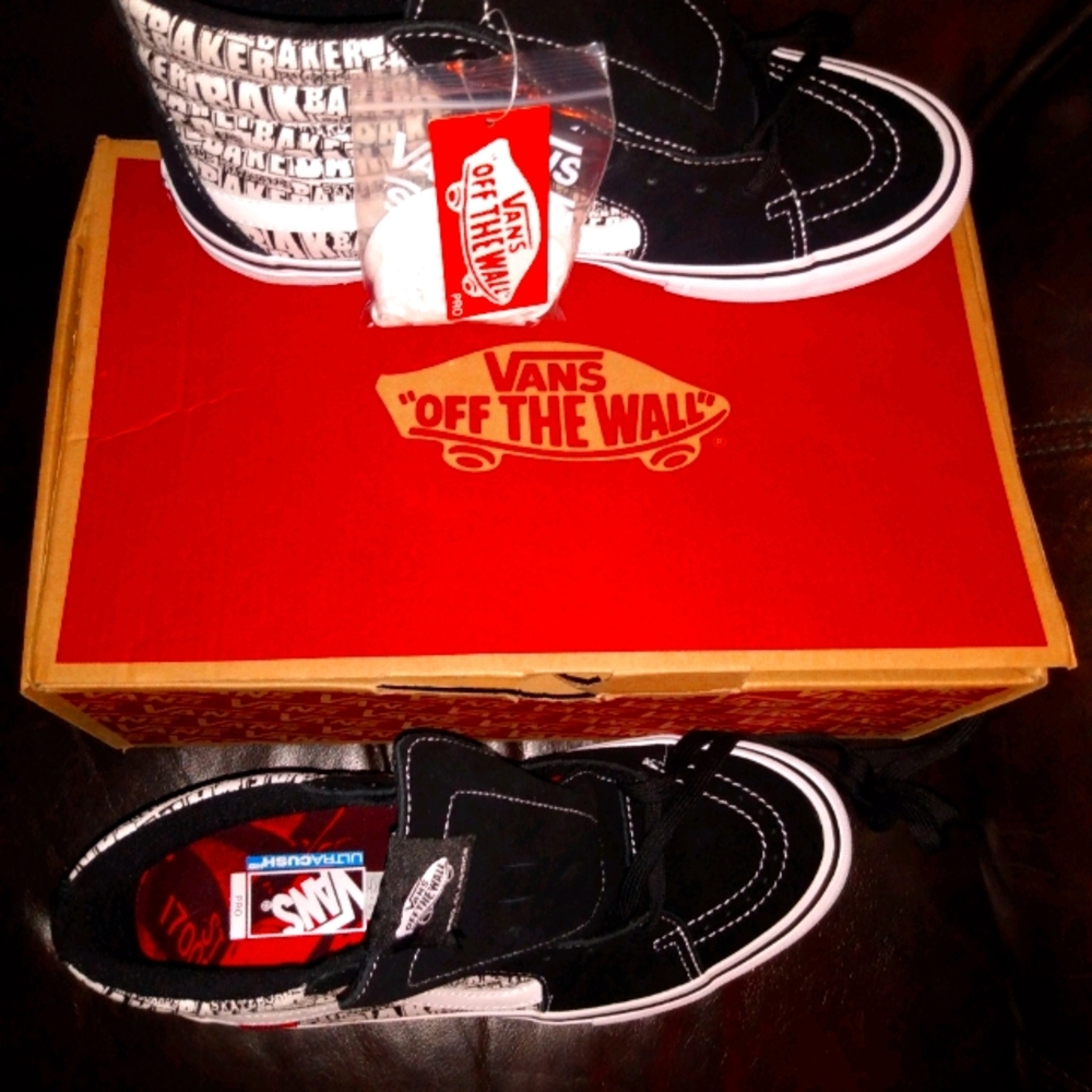 VANS Sk8 Hi-Top Shoe